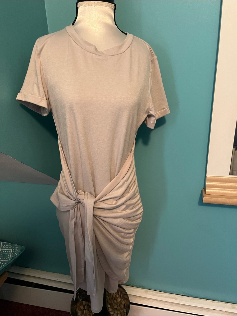 Tie-Front Short Sleeve Dress in Light Gray